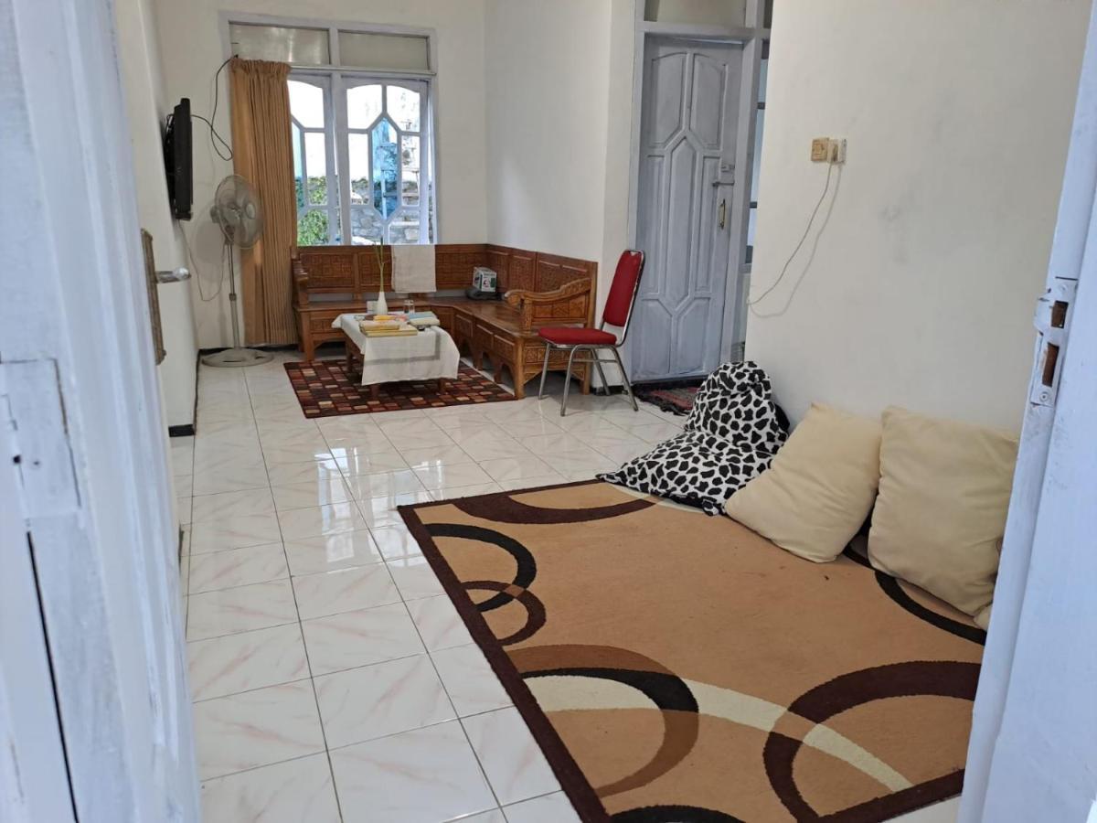 Indo Homestay Маланг Экстерьер фото