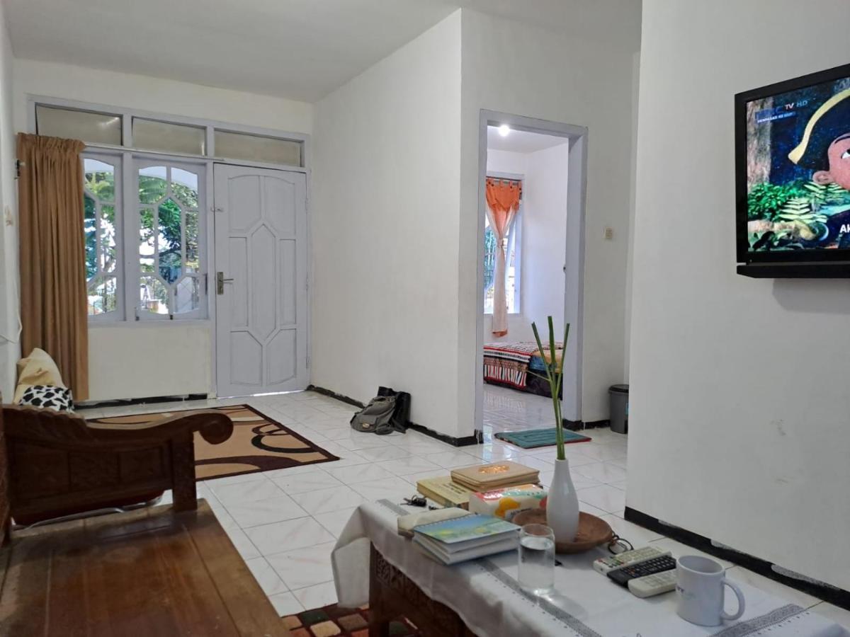 Indo Homestay Маланг Экстерьер фото