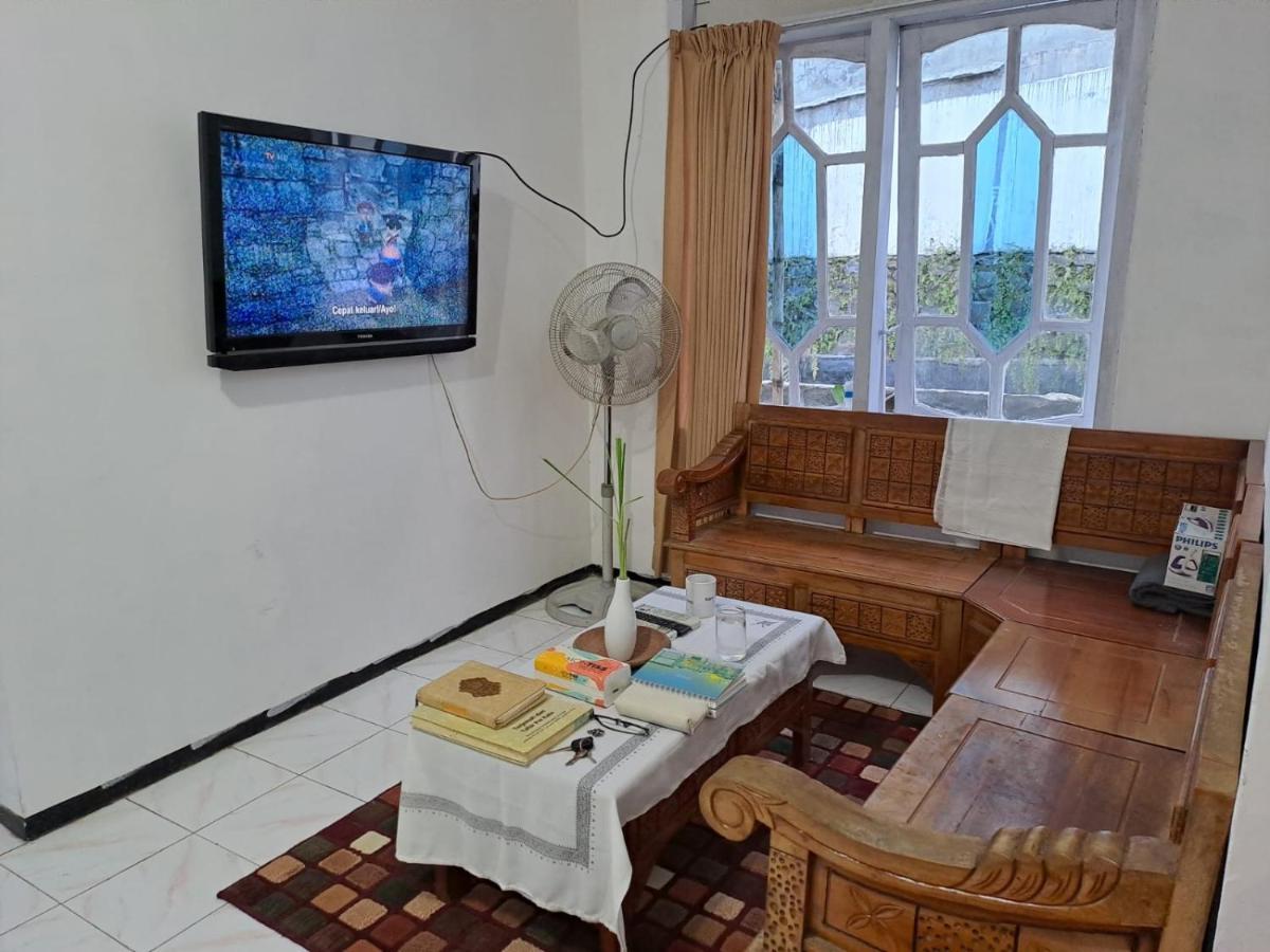 Indo Homestay Маланг Экстерьер фото